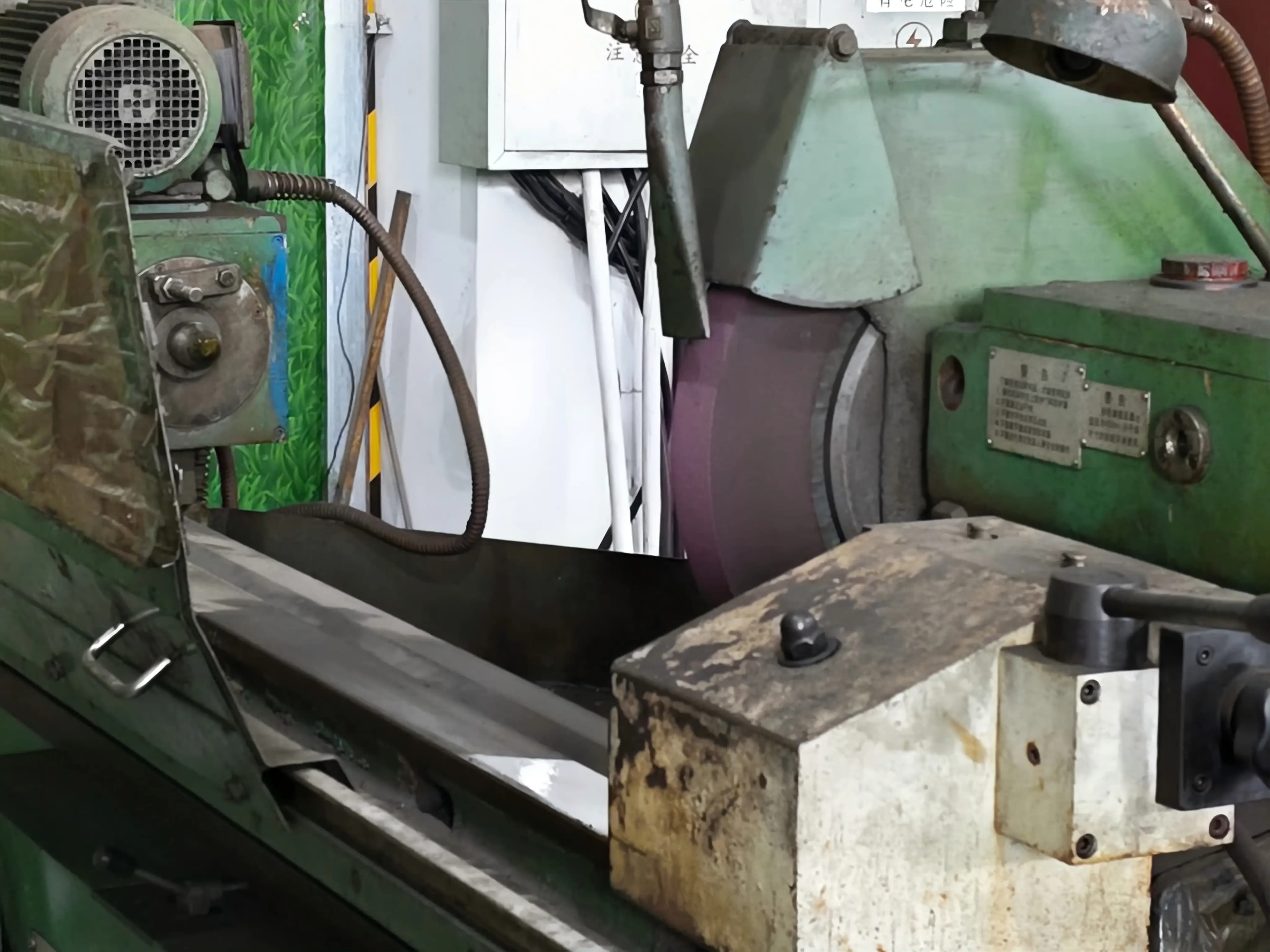 Cylindrical Grinder (M1332B × 1500) on SCPM's precision grinding floor